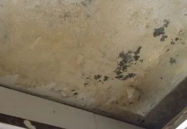 无锡阳台漏水维修公司分享下无锡卫生间渗水维修需要注意哪些问题。